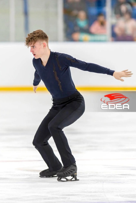 Ice Gallery Skates U.S.